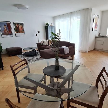 Beautiful New Apt In Old Town Near Train Station - Free Parking Bratislava Buitenkant foto