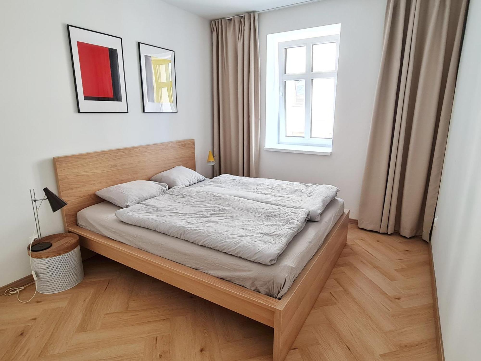 Beautiful New Apt In Old Town Near Train Station - Free Parking Bratislava Buitenkant foto